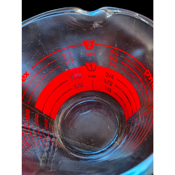 Pyrex 2 Cup Glass Measuring Cup Wil Large Numbers - Picture 4 of 6